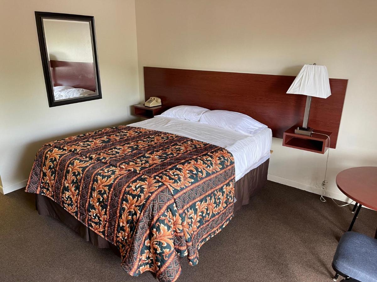 Vibe Inn - Whirlpools Suites - Lyons Zewnętrze zdjęcie