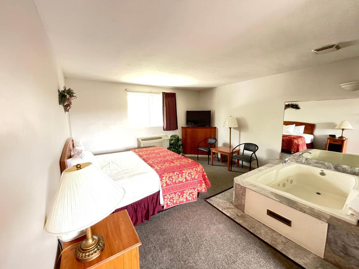 Vibe Inn - Whirlpools Suites - Lyons Zewnętrze zdjęcie