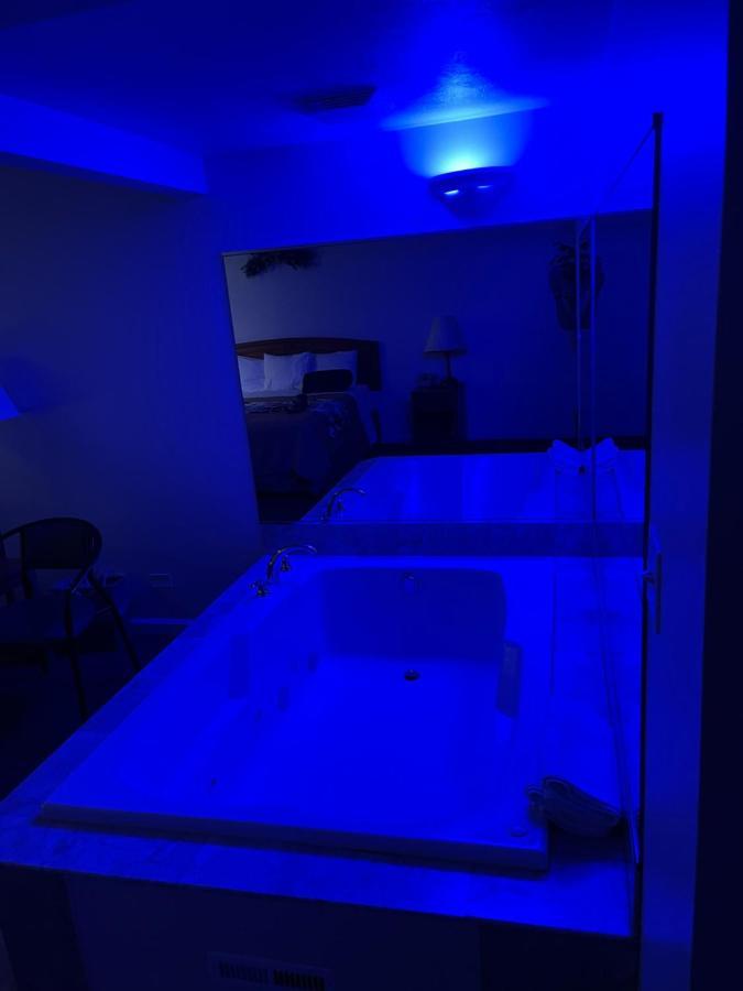 Vibe Inn - Whirlpools Suites - Lyons Zewnętrze zdjęcie