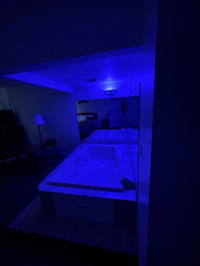 Vibe Inn - Whirlpools Suites - Lyons Zewnętrze zdjęcie